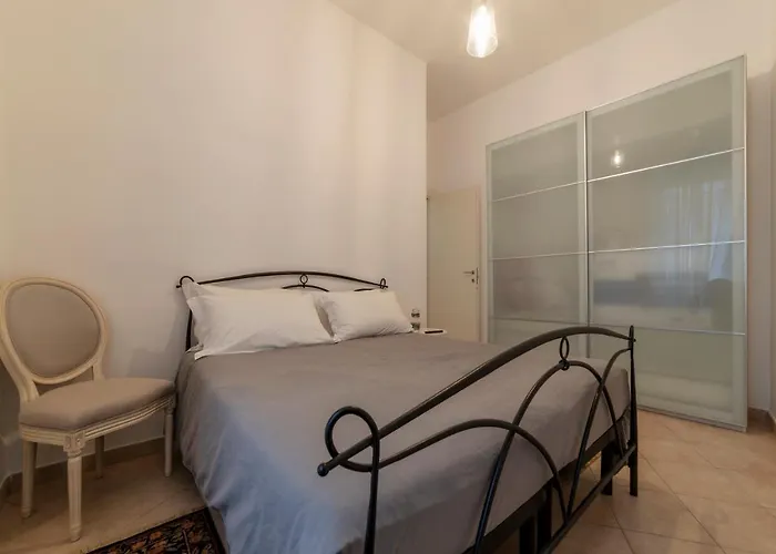 Guesthost - Borghese & Albani * Rom